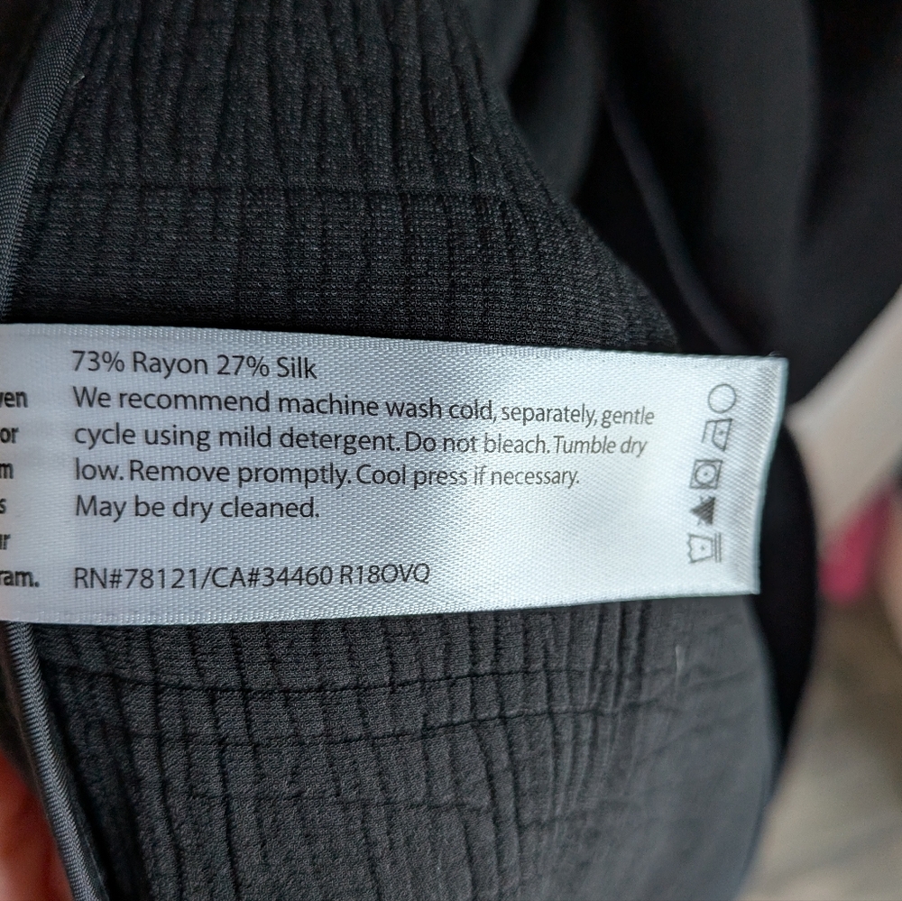 Eileen Fisher Silk Blend Sponge Texture Blazer - Minimalist Lagenlook - Black L - Picture 5 of 12